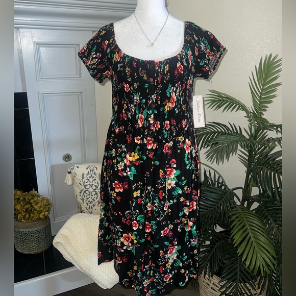 indigo Rose Dresses & Skirts - NWT Indigo Rose Floral Black Dress 2X